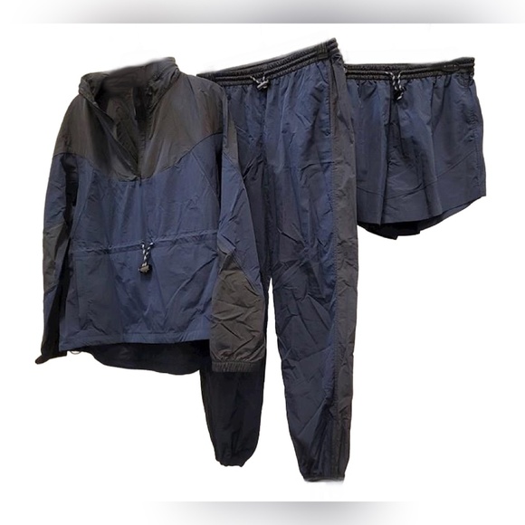Lululemon 3 Piece Track Suit /Jacket 10 - Pants 8 - Shorts 6 - Ladies Track Suit